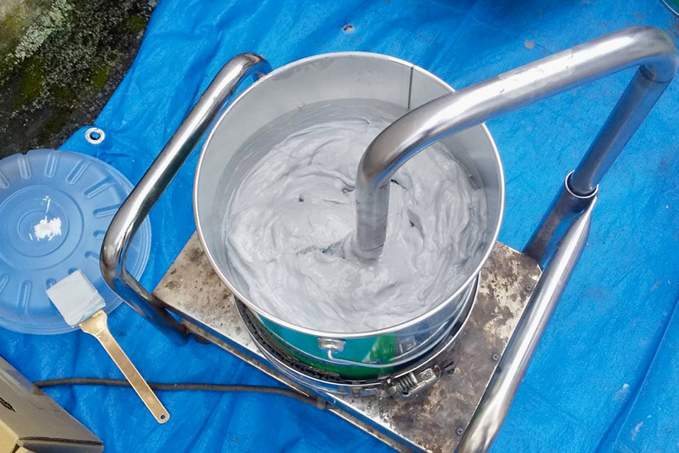 材料選定（ウレタン・変成シリコン等）