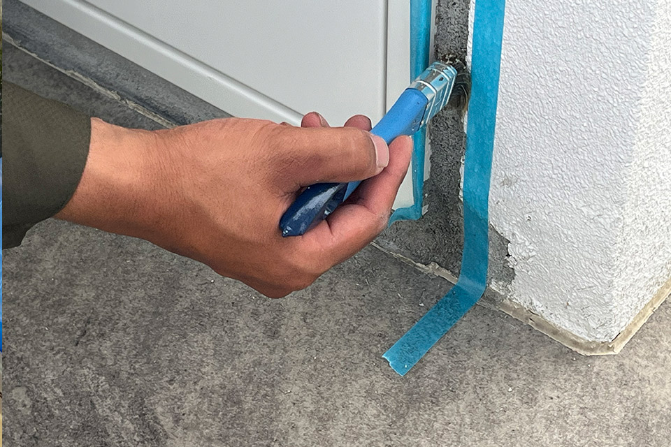 プライマーの塗布量と乾燥時間管理