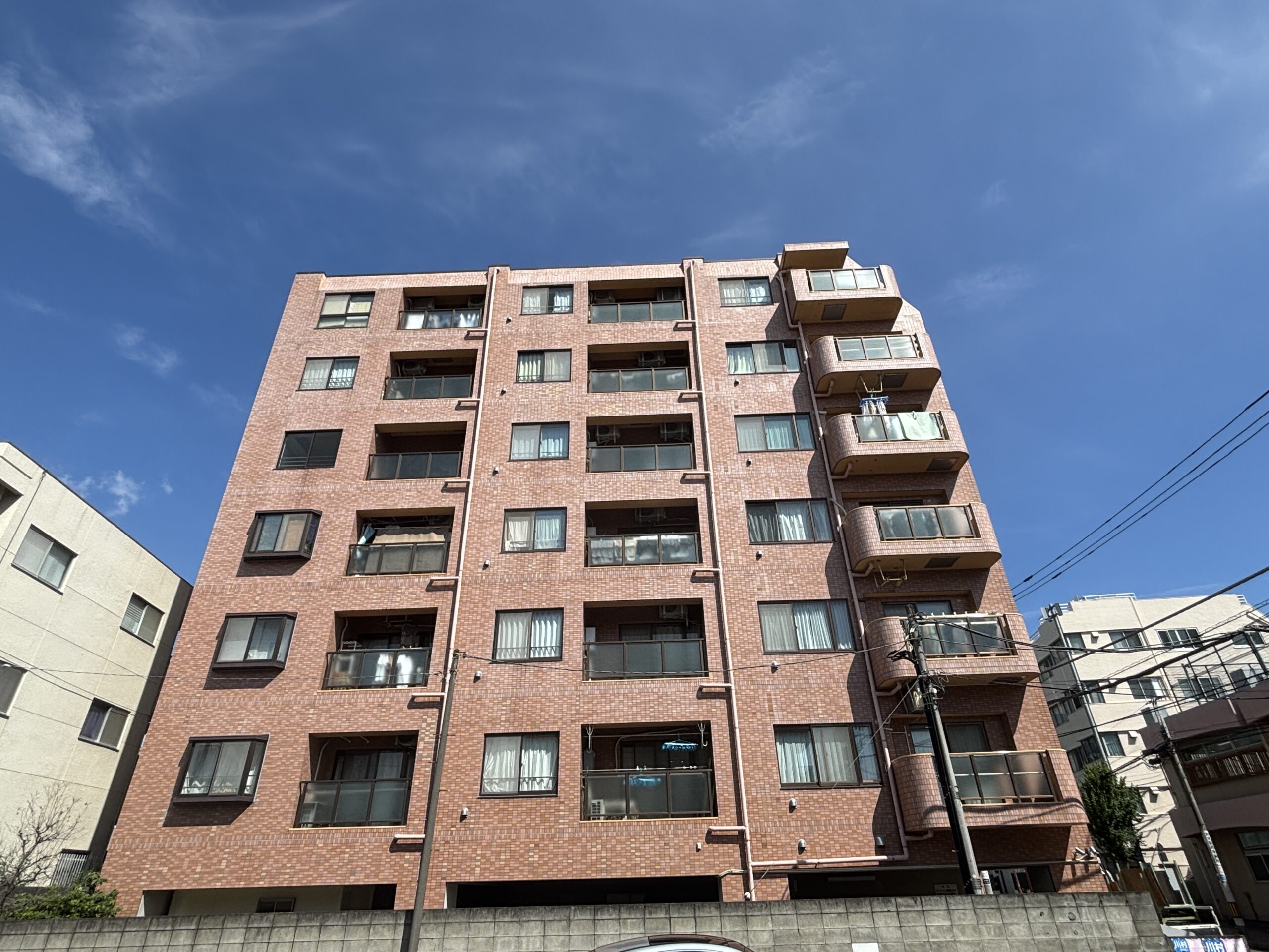 【東京都立川市】　RC造　地上7階18戸　マンション外壁改修・防水工事　施工事例 | マンションやアパート・ビルの外壁改修工事は立川市のエムズクラフト